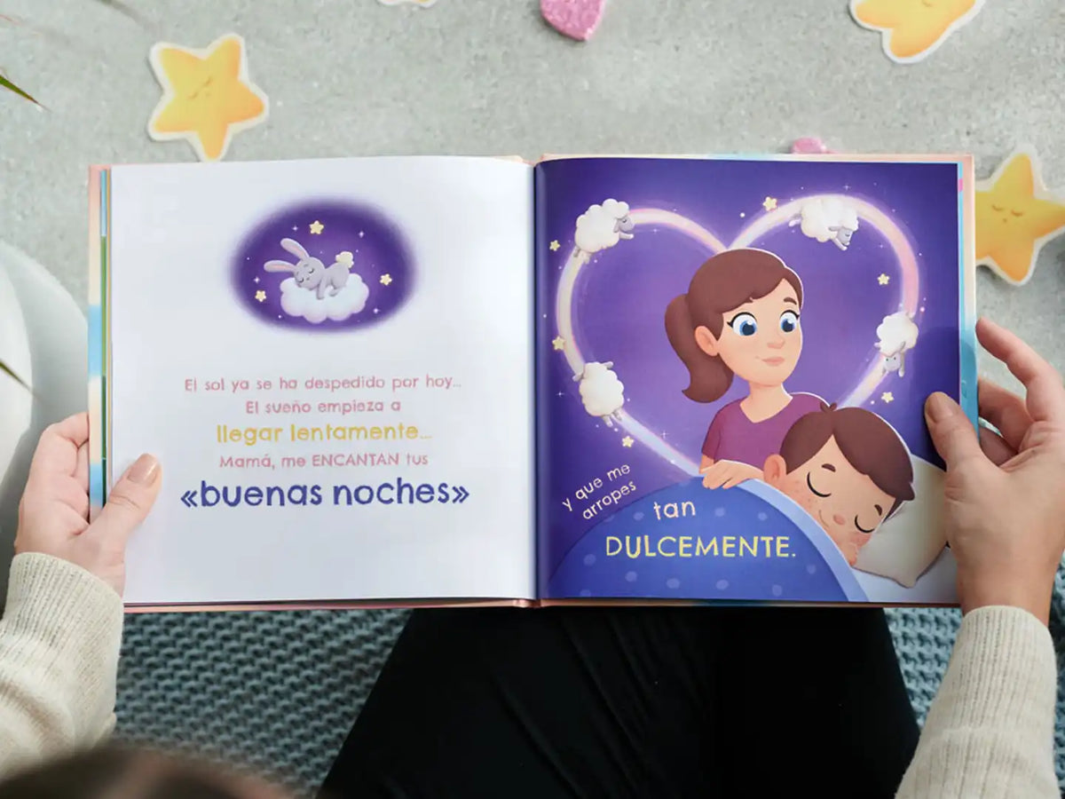 Una paginá del libro personalizado para mamá y su hijo.